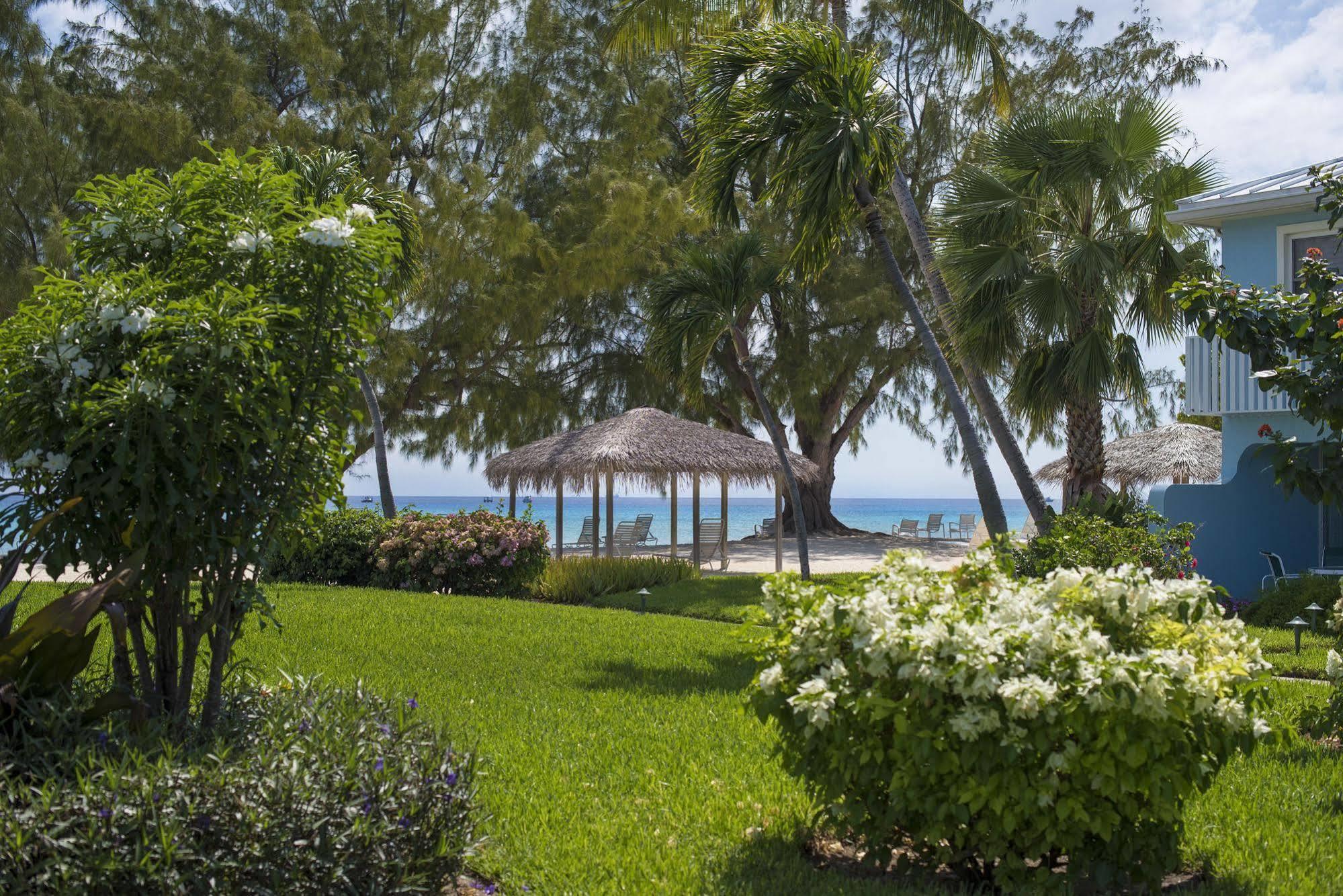 Silver Sands Condominiums West Bay Bagian luar foto