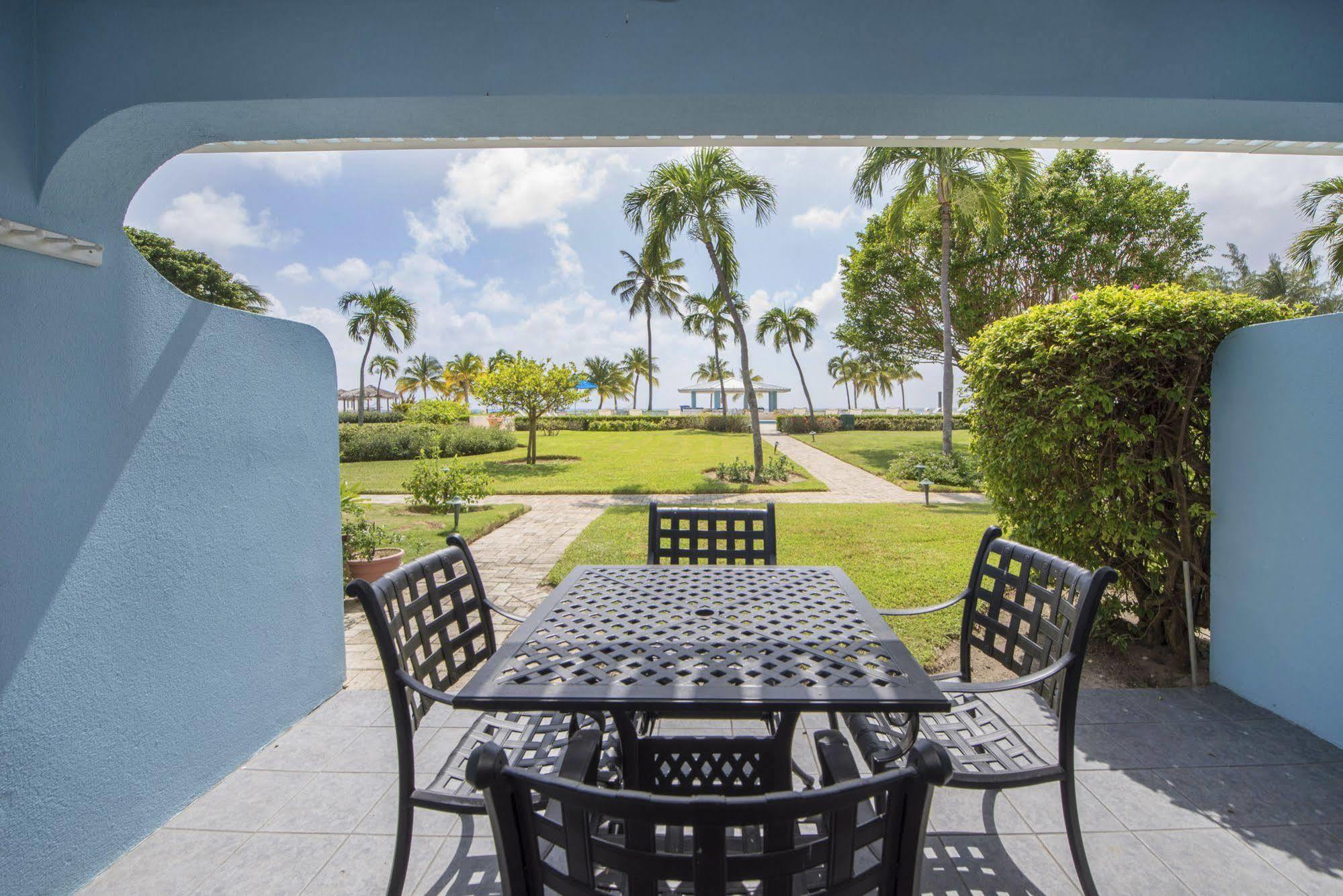 Silver Sands Condominiums West Bay Bagian luar foto
