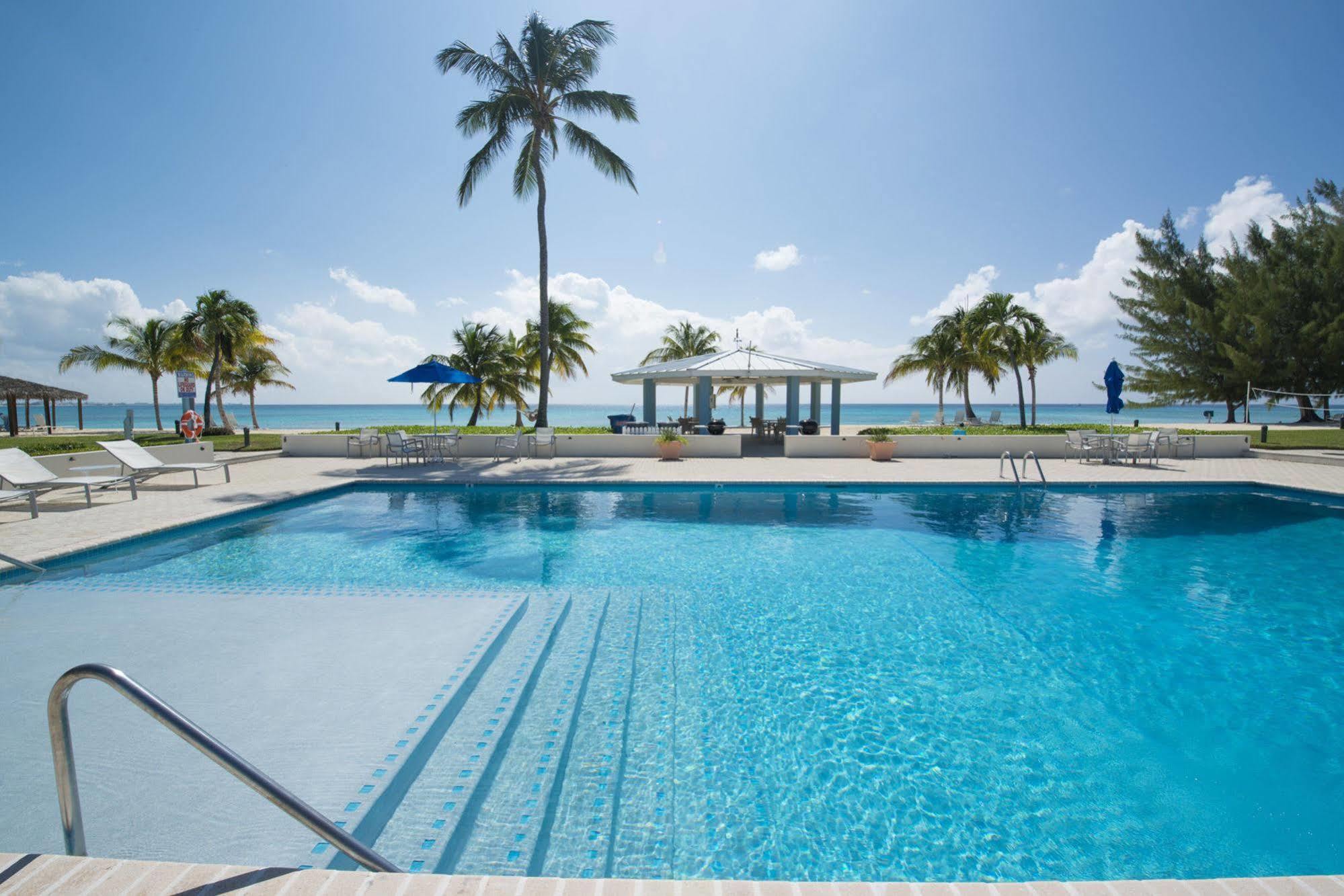 Silver Sands Condominiums West Bay Bagian luar foto